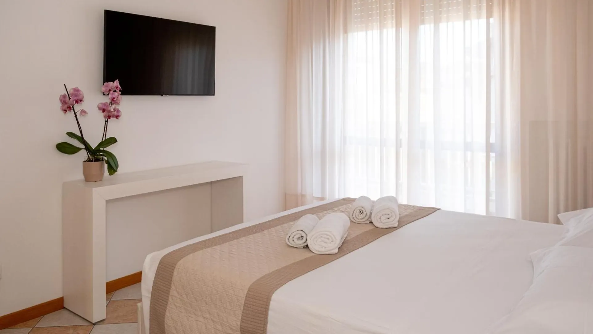 Terrace Apartment -M3 Apartments Lido di Jesolo 0*,